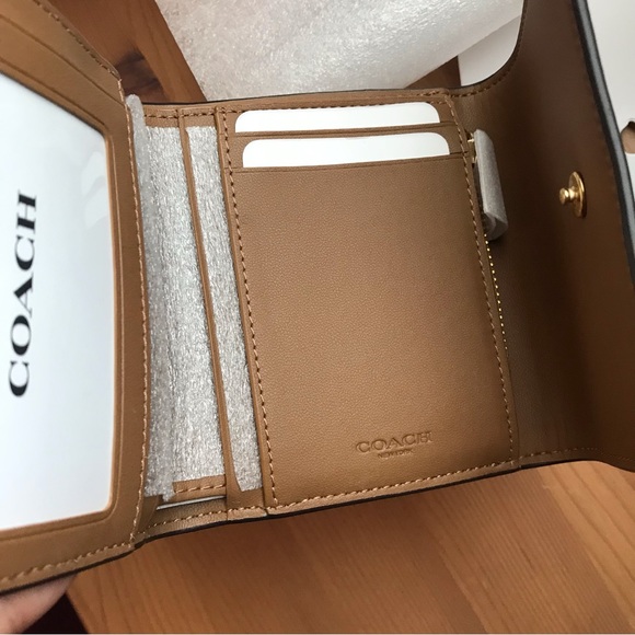 Coach Small Trifold Wallet In Signature Canvas With Floral Cluster Print - Picture 11 of 12